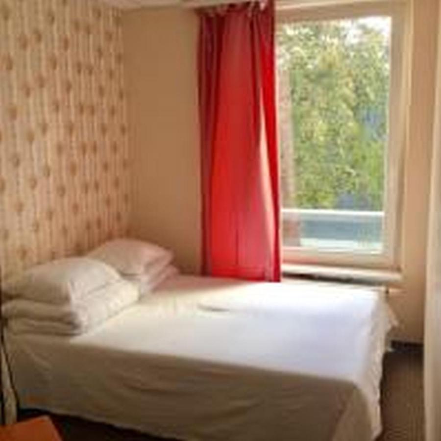 Harbour Hub Hostel Tallinn Exteriör bild